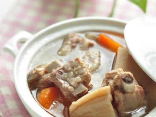 白萝卜紫菜鹅肉汤怎么做？有哪些健康益处？