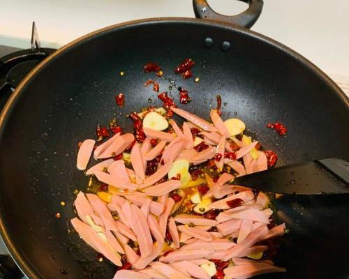 爆炒火腿圆白菜怎么做？步骤是什么？
