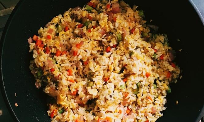 扬州炒饭怎么做？步骤详解及常见问题解答？
