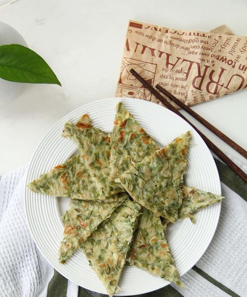 香甜煎槐花饼怎么做？步骤和技巧有哪些？