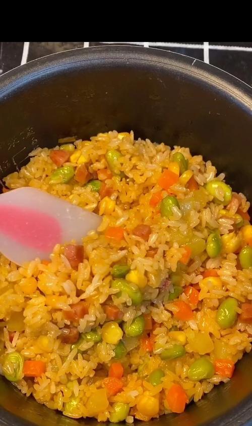 什锦土豆焖饭的做法是什么？步骤详解和常见问题解答？