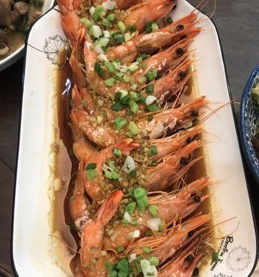 蒜蓉开片虾怎么做？步骤和技巧有哪些？