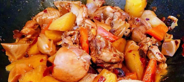 土豆炖鸡肉的做法是什么？如何让鸡肉更加入味？