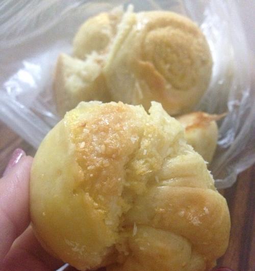 爱心蜜豆奶香包怎么做？制作过程中需要注意哪些问题？