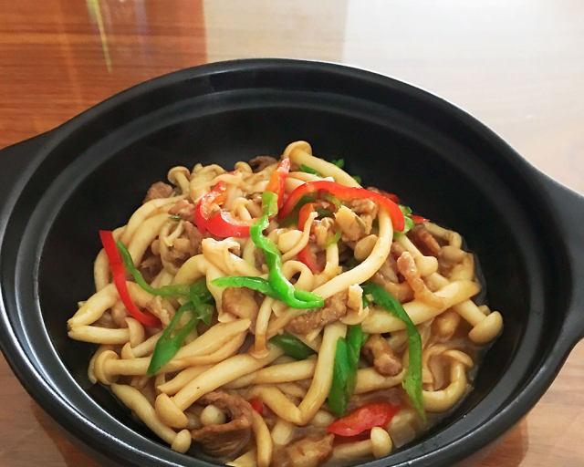 肉丝炒双菌怎么做？步骤和技巧有哪些？