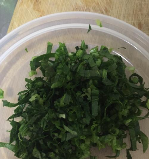 菠菜叶子咸米粥怎么做？有哪些健康益处？