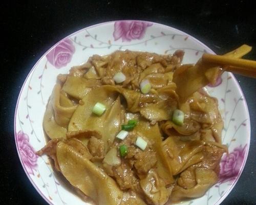 双椒蚝油杏鲍菇怎么做？步骤和技巧有哪些？