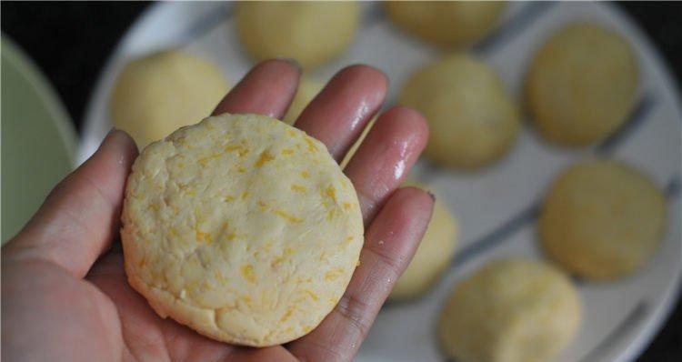 紫薯糯米椰丝饼的做法是什么？制作过程中有哪些常见问题？