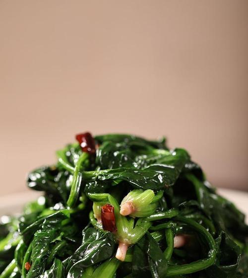 拌菠菜怎么做才好吃？有哪些简单易学的拌菠菜食谱？