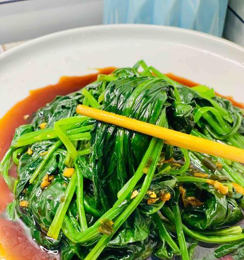 拌菠菜怎么做才好吃？有哪些简单易学的拌菠菜食谱？