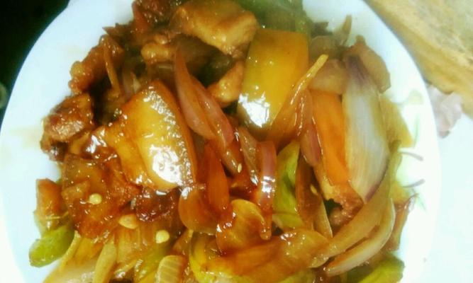 五花腩肉炒青椒怎么做？步骤和技巧有哪些？
