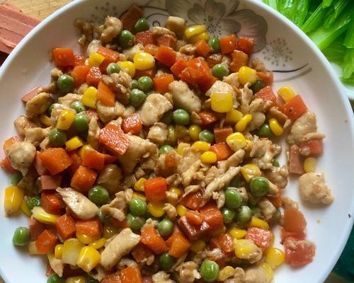 榨菜丝炒鸡胸脯肉怎么做？步骤和技巧有哪些？