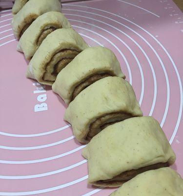 肉桂面包卷怎么做？详细步骤和常见问题解答？