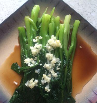 菜心排骨粥怎么做？有哪些步骤和技巧？