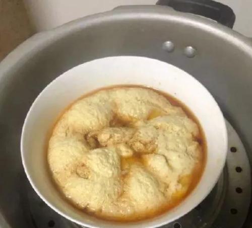 石头蟹蒸豆花怎么做？步骤和技巧是什么？