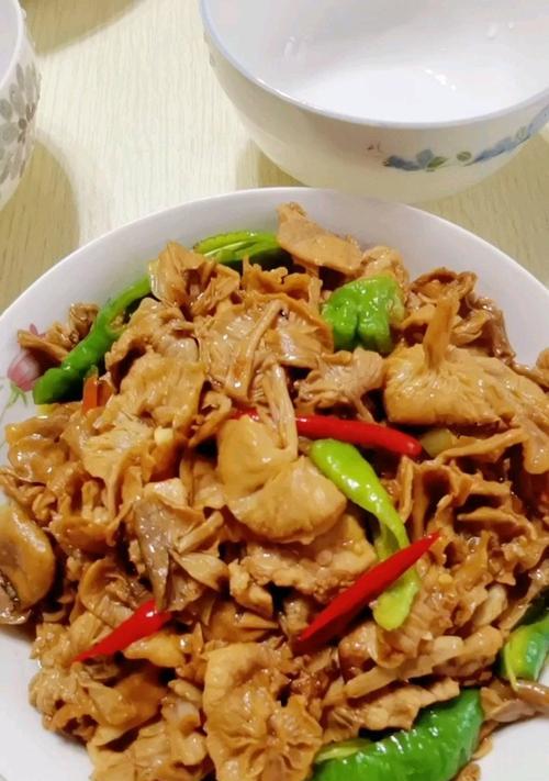 肉片烧蘑菇的做法是什么？步骤详解如何做出口感鲜美？
