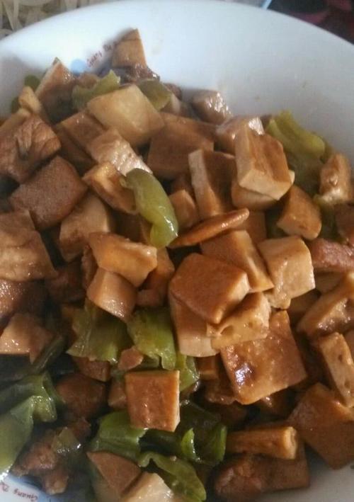 肉丁豆腐怎么做？详细步骤和技巧是什么？