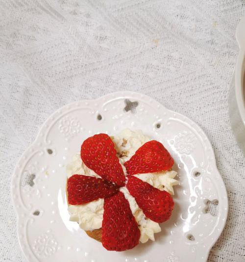 草莓季来袭，品尝美味不容错过（草莓季）