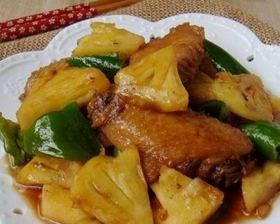 香糯可口的菠萝鸡翅制作全攻略（挑战家庭厨艺）