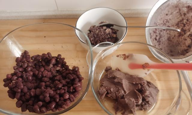 自制细腻红豆沙的做法（手把手教你制作红豆沙）