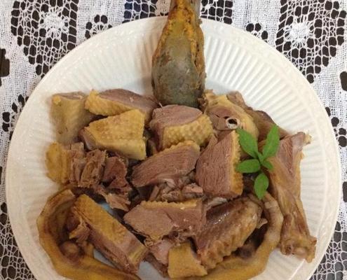 享受美味，尽情品尝——白斩鸭的制作方法（让你一秒钟爱上白斩鸭）