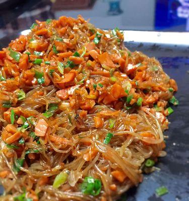 肉炒粉丝的做法大全（掌握技巧）