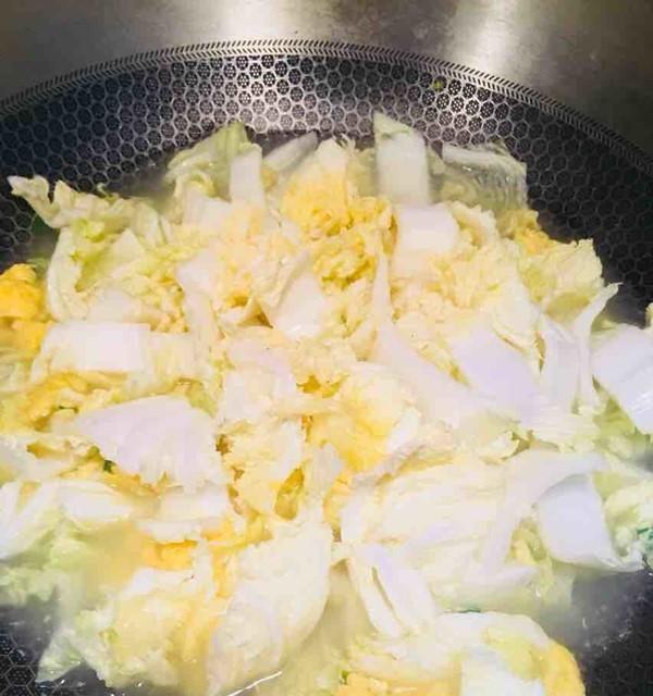 白菜虾仁，清爽美味的佳肴（教你如何制作一道清淡美味的白菜虾仁）