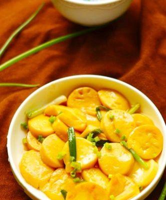 三鲜玉子豆腐的做法（自制美味营养的家常菜）