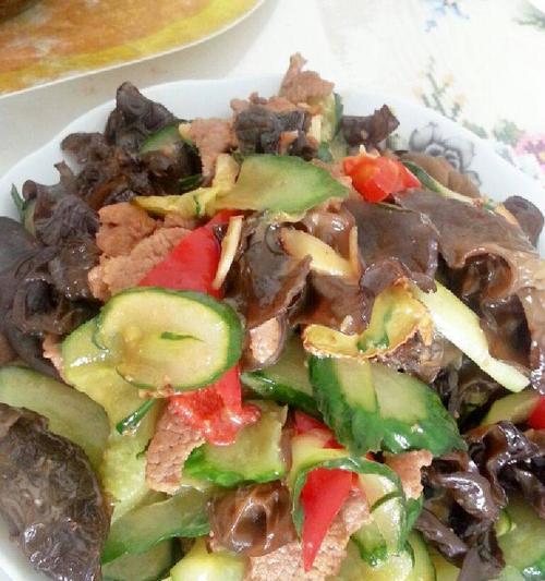 清热解暑必备，青瓜炒牛肉做法大揭秘（夏日清爽菜肴）