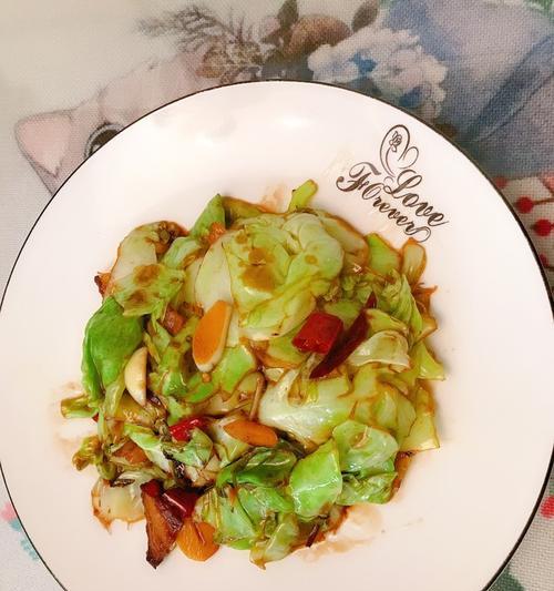 清炒手撕包菜的做法（家常菜谱）