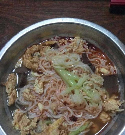 如何煮出美味可口的面条（简单易学的面条烹饪技巧）