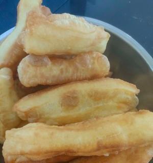 炸小油条的做法是什么？如何在家轻松制作？