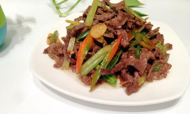 秋葵炒牛肉怎么做？步骤和技巧有哪些？