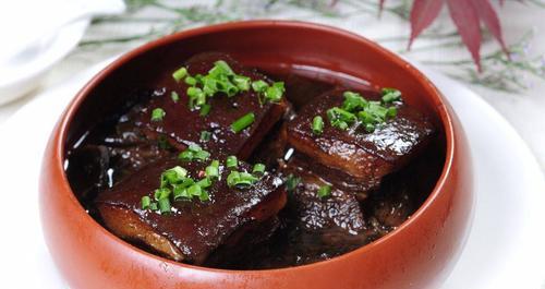 坛焖肉怎么做？详细步骤和技巧是什么？