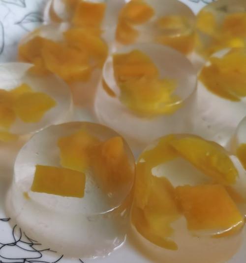 缤纷水果果冻怎么做？有哪些步骤和技巧？