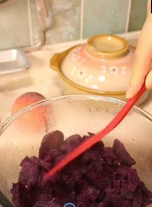 紫薯糯米芝麻球怎么做？制作过程中有哪些常见问题？