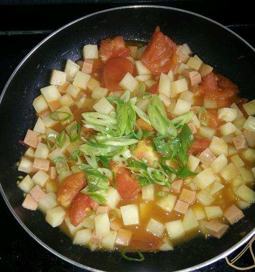 土豆辣椒西红柿怎么做？有哪些简单易学的食谱推荐？