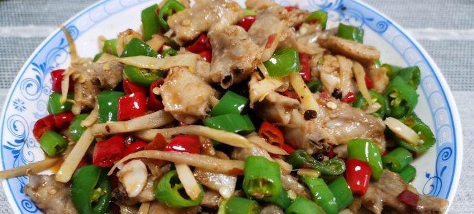 子姜红椒肉丝怎么做？详细步骤和技巧是什么？