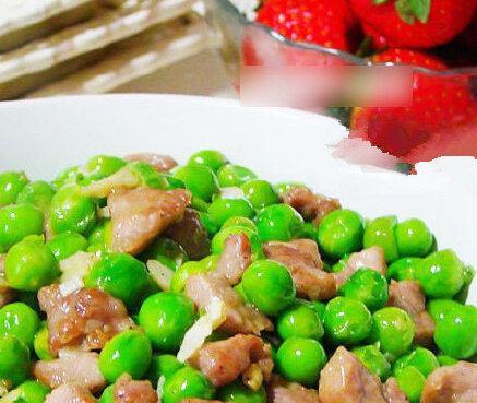 青豆烧豆腐的做法（营养丰富的素食佳肴）