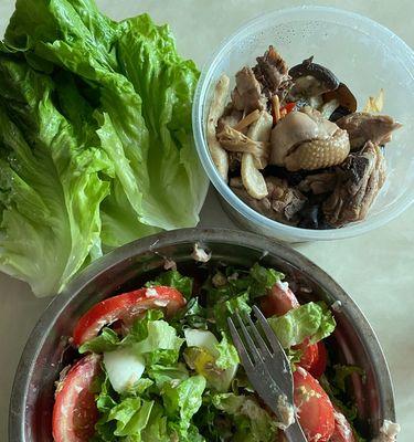 如何制作清爽排毒的菌类蔬菜沙拉？制作过程中需要注意哪些常见问题？