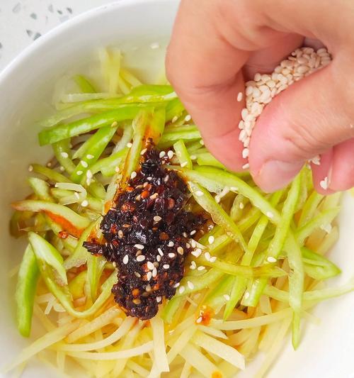 清爽土豆丝怎么做？有哪些小技巧可以做出爽口土豆丝？