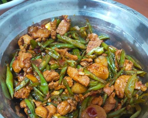 紫豆角炒鸡块怎么做？步骤和技巧有哪些？