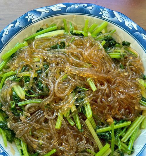 肉沫香芹炒粉条怎么做？步骤和技巧有哪些？