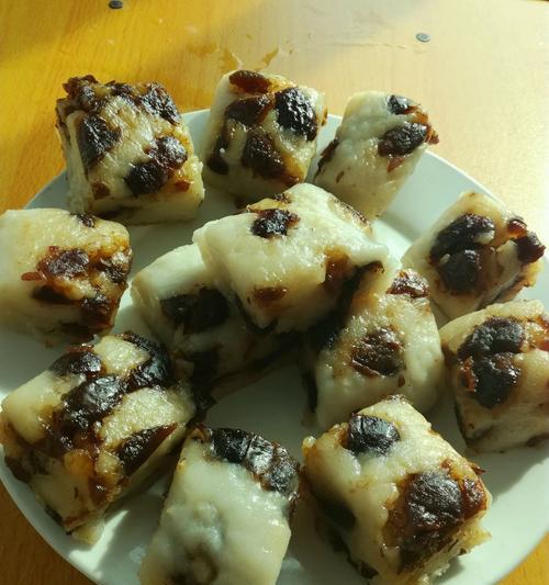 枣夹糯米的美味做法（口感软糯）