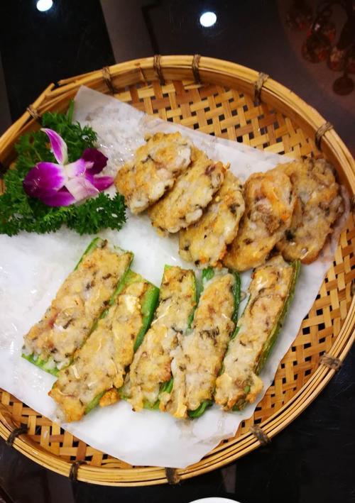 生菜鱼饼粥怎么做？步骤和技巧有哪些？