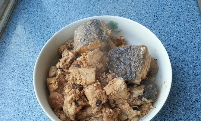 鲅鱼烧豆腐怎么做？步骤和技巧有哪些？