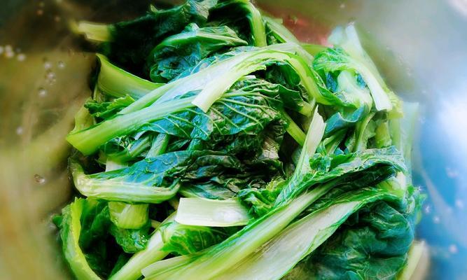 蒜香肉沫淋小白菜怎么做？步骤和技巧是什么？