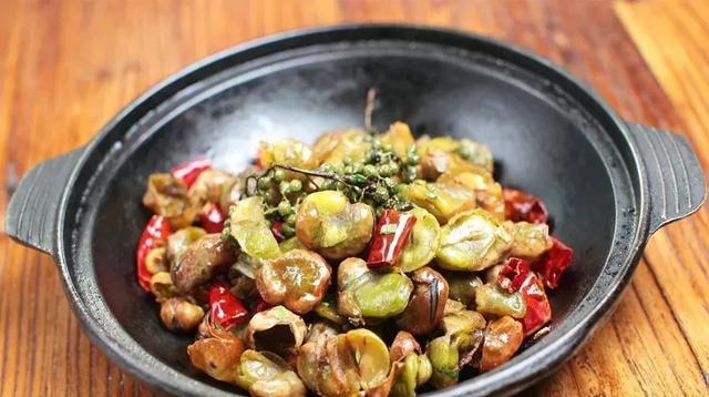 蚕豆煲怎么做？有哪些步骤和技巧？