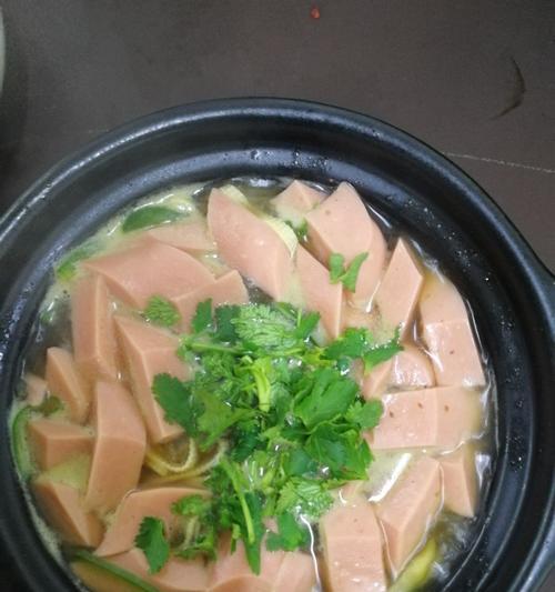 砂锅坛肉怎么做？详细步骤和技巧是什么？