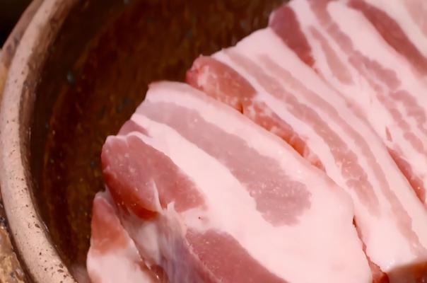 砂锅坛肉怎么做？详细步骤和技巧是什么？